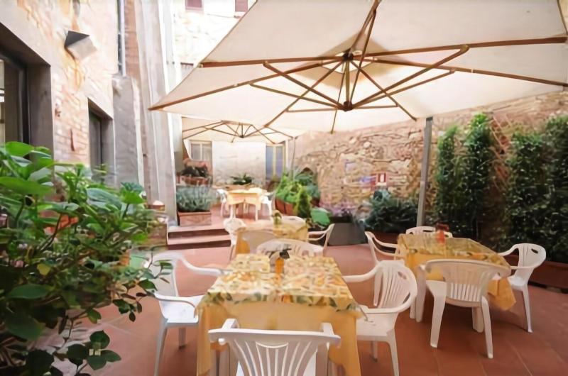 Albergo Duomo Montepulciano Stazione Εξωτερικό φωτογραφία