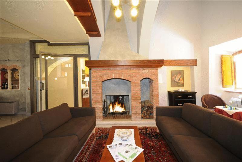 Albergo Duomo Montepulciano Stazione Εξωτερικό φωτογραφία