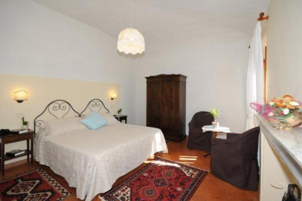 Albergo Duomo Montepulciano Stazione Δωμάτιο φωτογραφία